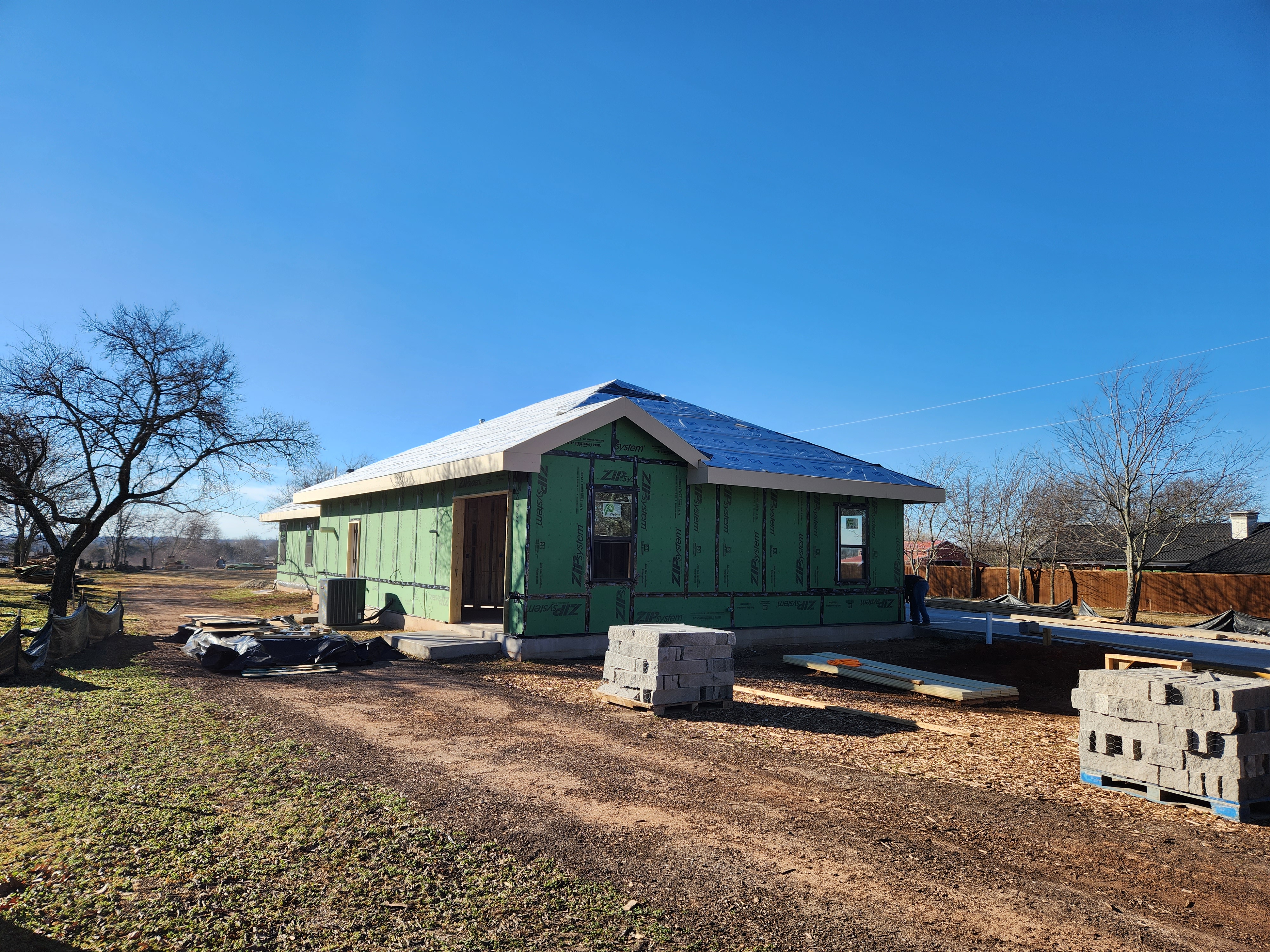 New commercial building under construction in DFW